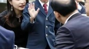 郭晶晶霍启刚低调亮相刘德华演唱会：中年权门配偶的实正在与暖和-郭晶晶一家畅游哈尔滨霍震霆年近80抱着5岁幼孙女体面太温馨-及《云顶之弈S6卡莎最强上分声势揭秘》 打造不变胜率